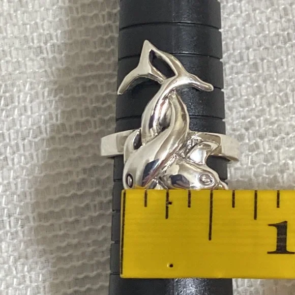 *SOLD*🆕Sterling Silver Dolphin Ring - Picture 9 of 11